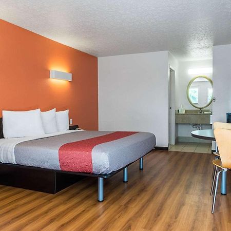 Motel 6-Columbus, Oh - Osu Zewnętrze zdjęcie