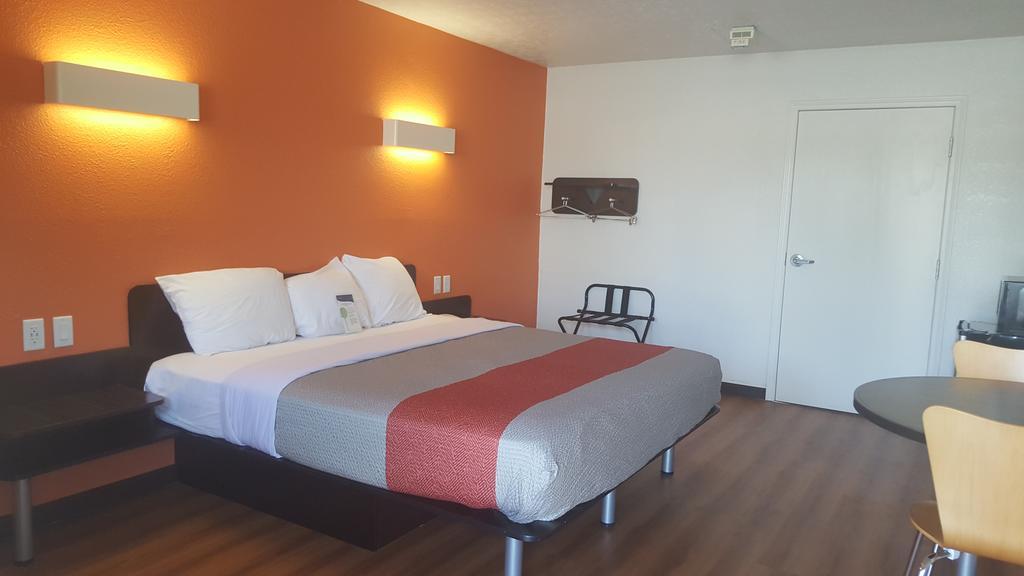 Motel 6-Columbus, Oh - Osu Zewnętrze zdjęcie