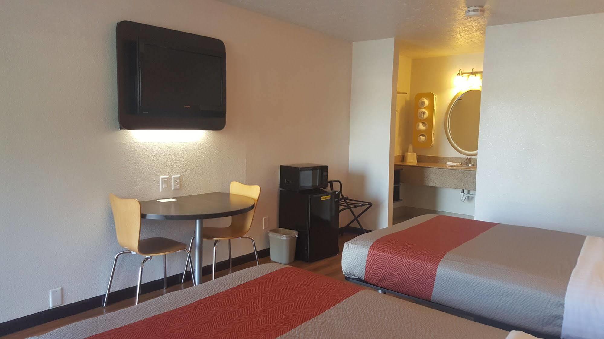 Motel 6-Columbus, Oh - Osu Zewnętrze zdjęcie