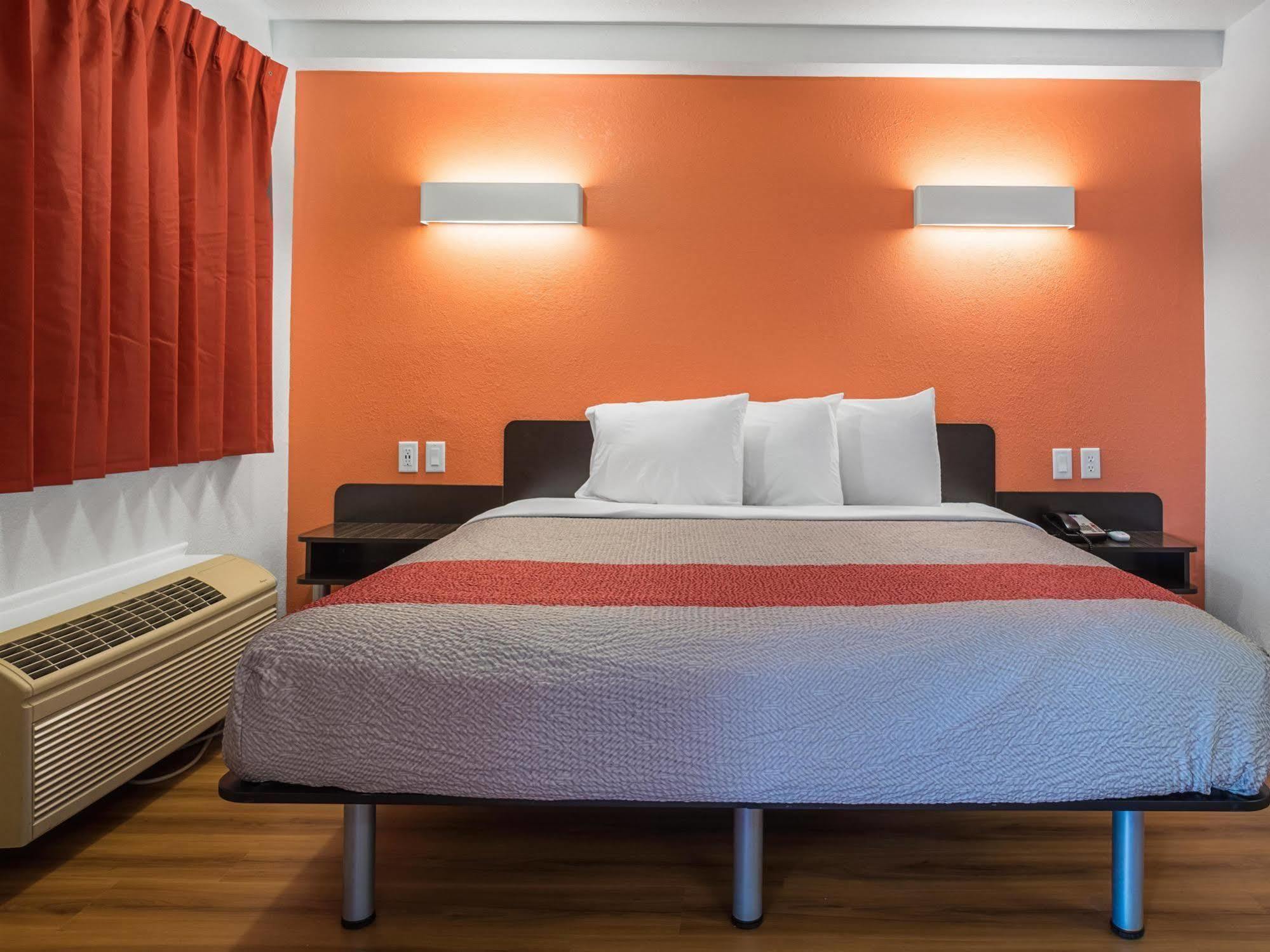 Motel 6-Columbus, Oh - Osu Zewnętrze zdjęcie